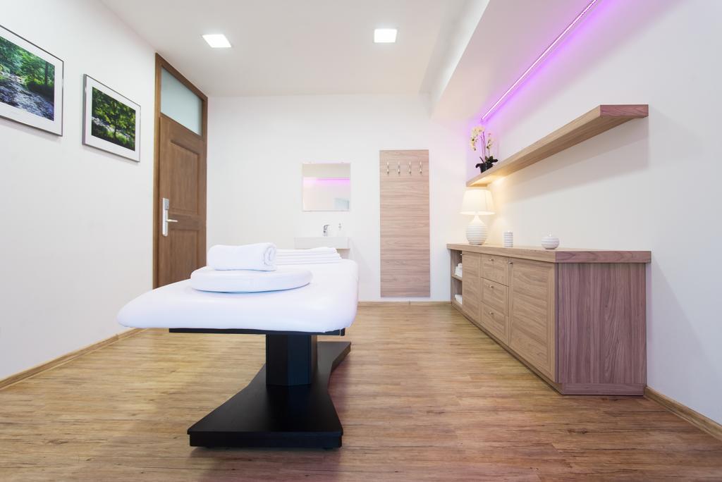 Hotel Zamek Valec Vladislav 外观 照片