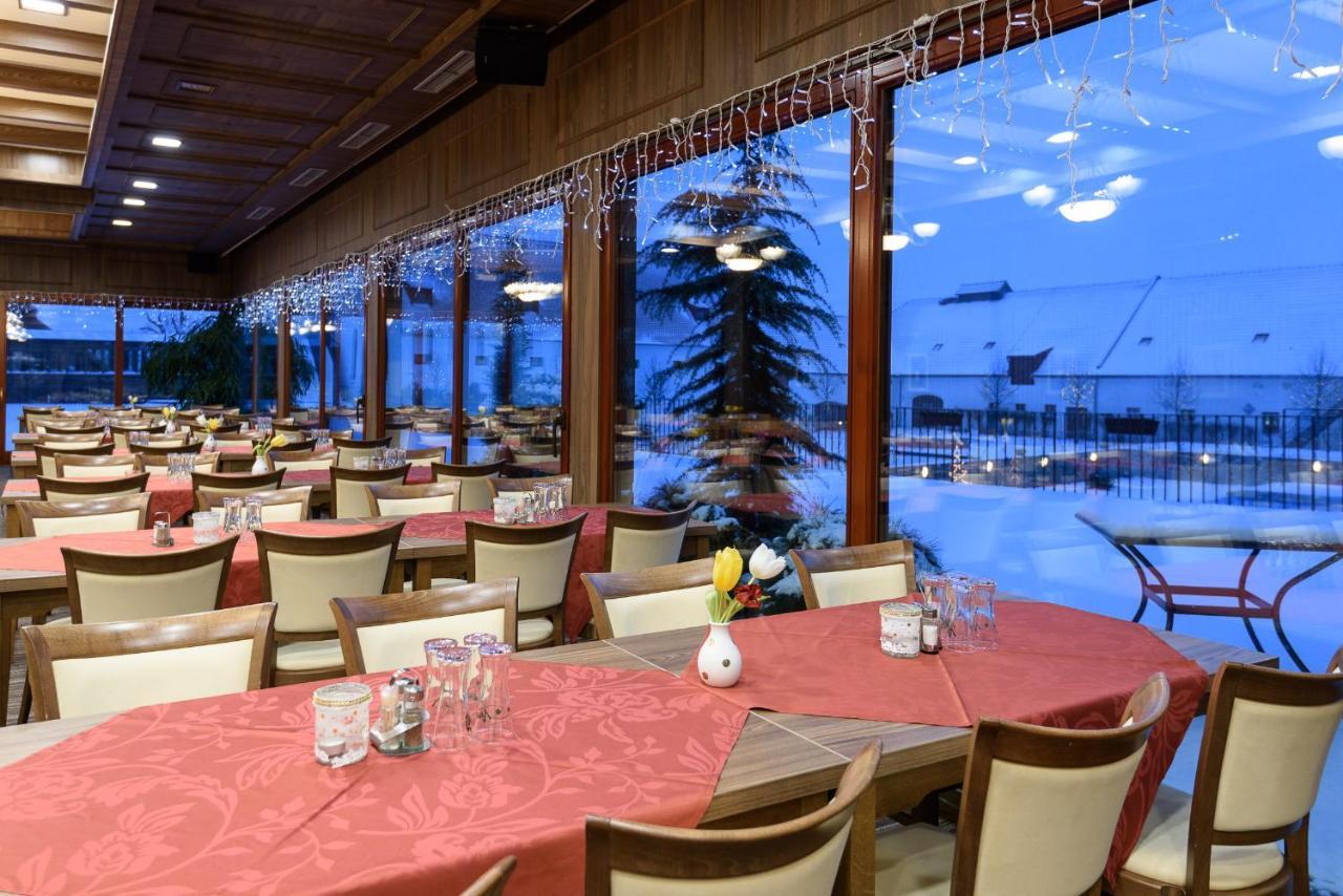 Hotel Zamek Valec Vladislav 外观 照片